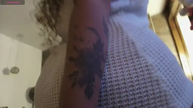 Snapshot of Rosee_smith_ chatting on May 30, 2:30 am Rosee smith online show from May 30, 2:30 am
