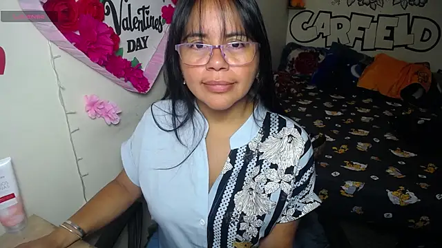 Miss  kendra  online show from May 12, 12:46 pm