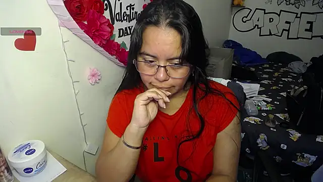 Snapshot of Miss__kendra_ chatting on June 27, 12:22 pm Miss kendra online show from June 27, 12:22 pm