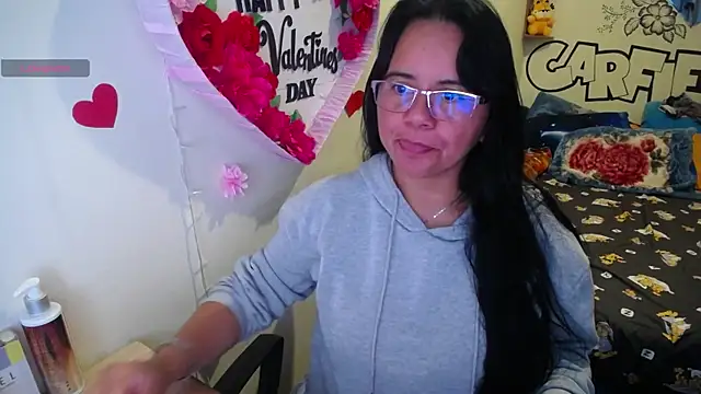Snapshot of Miss__kendra_ chatting on July 7, 11:25 am Miss kendra online show from July 7, 11:25 am