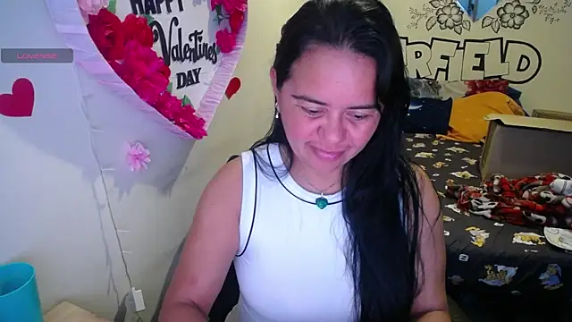 Snapshot of Miss__kendra_ chatting on July 10, 11:35 am Miss kendra online show from July 10, 11:35 am
