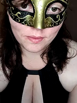 Snapshot of Larosee33 chatting on October 27, 8:13 pm Larosee33 online show from October 27, 8:13 pm