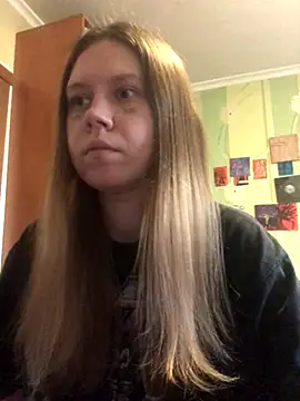 LunaVirelle online show from November 22, 1:54 pm