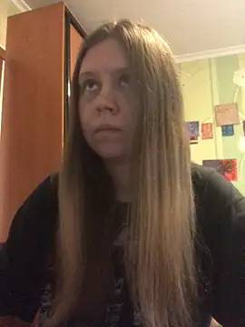 Snapshot of LunaVirelle chatting on May 10, 4:12 pm LunaVirelle online show from May 10, 4:12 pm
