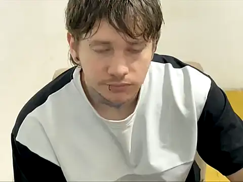 Skol 100802 online show from February 27, 4:56 am