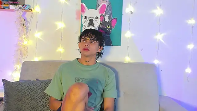Snapshot of lua_boy chatting on May 4, 11:39 am lua boy online show from May 4, 11:39 am