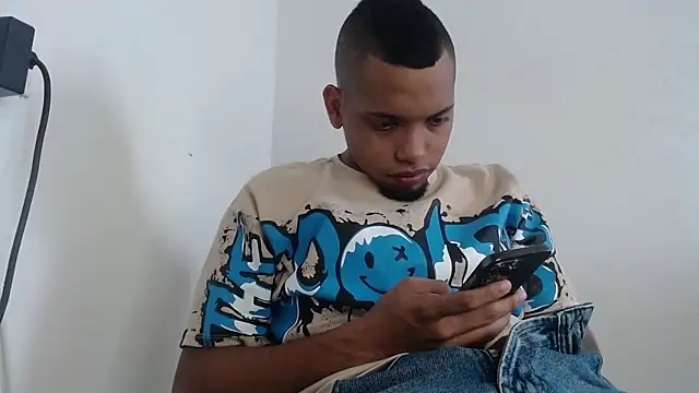 Snapshot of drako_monster chatting on July 7, 5:06 pm drako monster online show from July 7, 5:06 pm