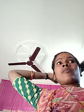 Snapshot of Co_punam chatting on February 14, 4:53 am Co punam online show from February 14, 4:53 am