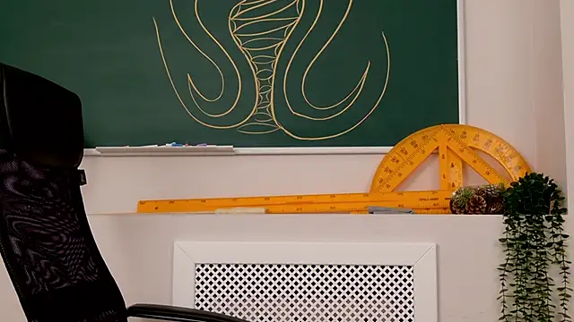 ClaireMathis online show from January 5, 5:27 pm