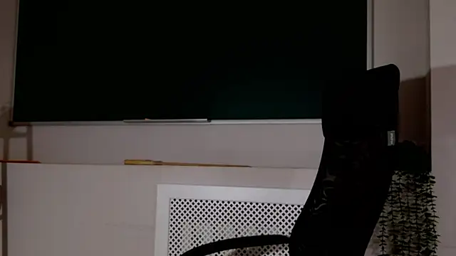 ClaireMathis online show from June 26, 3:05 pm