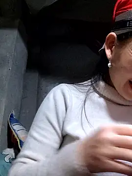 Snapshot of gio-thu chatting on January 16, 3:16 pm gio-thu online show from January 16, 3:16 pm