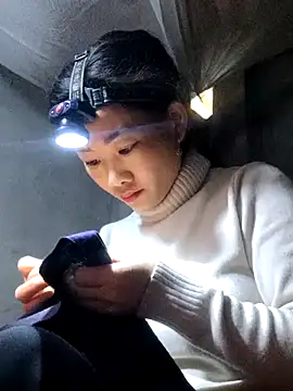 Snapshot of gio-thu chatting on January 18, 4:27 am gio-thu online show from January 18, 4:27 am