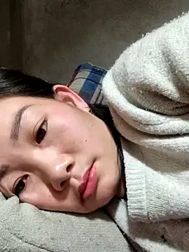 Snapshot of gio-thu chatting on February 2, 11:58 pm gio-thu online show from February 2, 11:58 pm