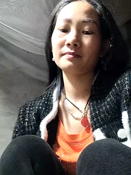 Snapshot of gio-thu chatting on February 7, 9:02 am gio-thu online show from February 7, 9:02 am