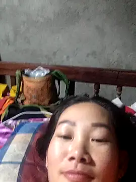 Snapshot of gio-thu chatting on February 8, 2:48 am gio-thu online show from February 8, 2:48 am