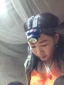 Snapshot of gio-thu chatting on February 8, 2:53 pm gio-thu online show from February 8, 2:53 pm