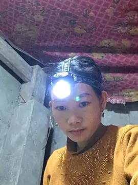 Snapshot of gio-thu chatting on February 12, 6:14 pm gio-thu online show from February 12, 6:14 pm