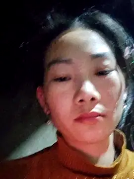 Snapshot of gio-thu chatting on February 15, 11:41 am gio-thu online show from February 15, 11:41 am