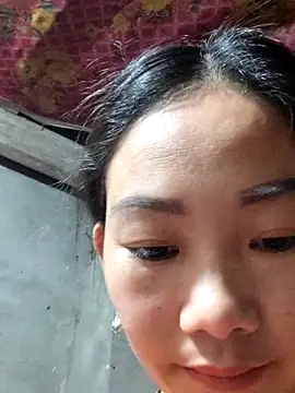 Snapshot of gio-thu chatting on February 16, 6:15 pm gio-thu online show from February 16, 6:15 pm