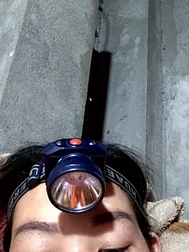 Snapshot of gio-thu chatting on February 19, 9:11 pm gio-thu online show from February 19, 9:11 pm