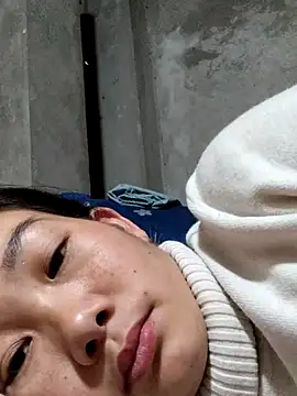 Snapshot of gio-thu chatting on February 21, 11:00 am gio-thu online show from February 21, 11:00 am