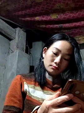 Snapshot of gio-thu chatting on February 24, 5:00 pm gio-thu online show from February 24, 5:00 pm