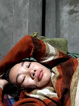 Snapshot of gio-thu chatting on February 25, 5:22 pm gio-thu online show from February 25, 5:22 pm