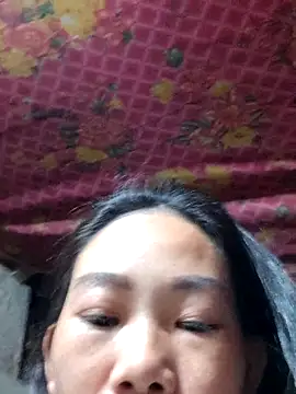 Snapshot of gio-thu chatting on February 28, 5:36 pm gio-thu online show from February 28, 5:36 pm