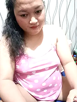 Snapshot of sweetannie13 chatting on October 29, 7:26 pm sweetannie13 online show from October 29, 7:26 pm