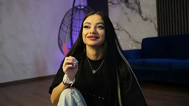 RachelRavee online show from April 10, 4:17 am