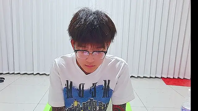 Snapshot of KK-cuteboy chatting on July 18, 11:25 am KK-cuteboy online show from July 18, 11:25 am