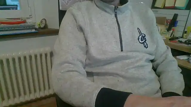 Kawayleo online show from February 22, 8:40 pm