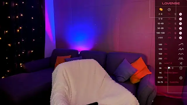 Snapshot of Evaa_Braunn chatting on February 12, 2:06 am Evaa Braunn online show from February 12, 2:06 am