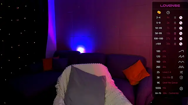 Snapshot of Evaa_Braunn chatting on February 20, 2:08 am Evaa Braunn online show from February 20, 2:08 am