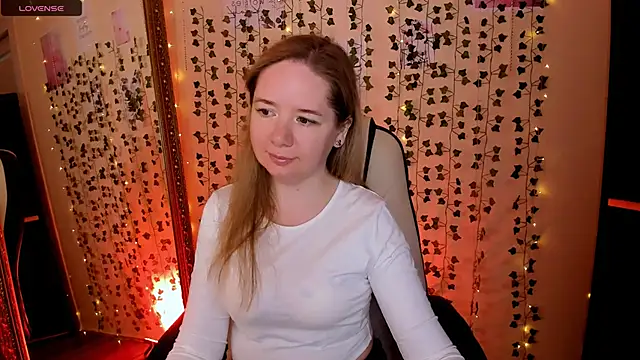 Snapshot of Evaa_Braunn chatting on March 2, 2:14 am Evaa Braunn online show from March 2, 2:14 am