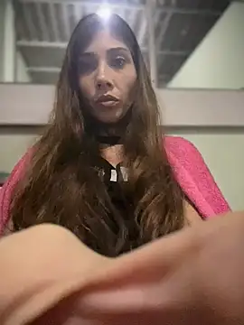 casalskunk online show from June 7, 5:11 am