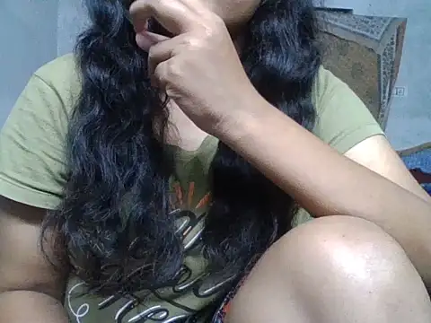 Snapshot of manju_02 chatting on October 12, 5:50 am manju 02 online show from October 12, 5:50 am