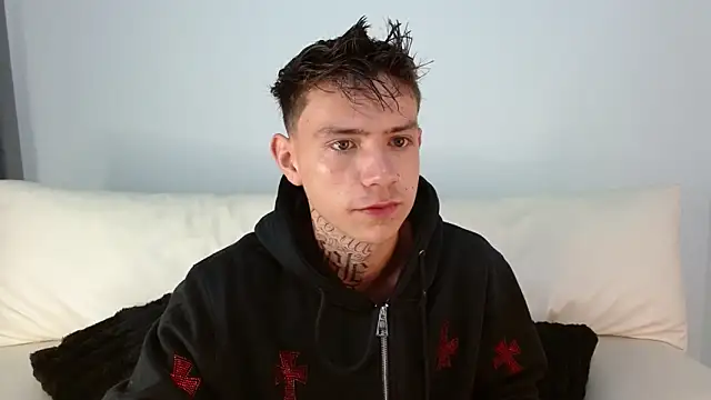 hot teo  online show from January 6, 11:03 am