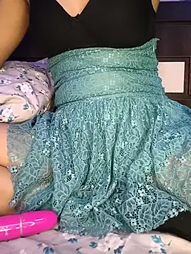 Snapshot of JIYA_23 chatting on May 4, 5:53 pm JIYA 23 online show from May 4, 5:53 pm