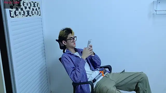 sexyboy-lele online show from October 12, 11:42 am