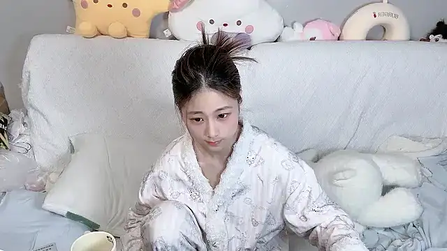 xiaoguaiss online show from January 17, 12:54 pm