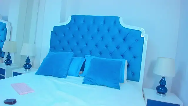 Snapshot of Lia_Vivumi chatting on October 23, 11:31 am Lia Vivumi online show from October 23, 11:31 am