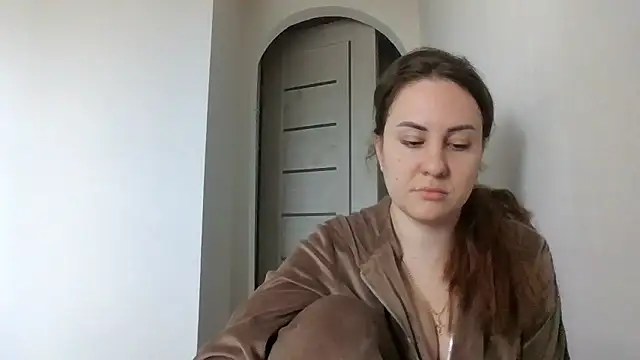 Snapshot of MeadowEyes chatting on April 29, 7:56 am MeadowEyes online show from April 29, 7:56 am
