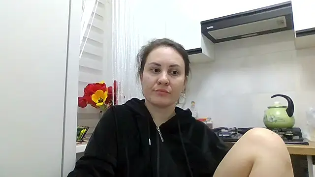 Snapshot of MeadowEyes chatting on April 30, 8:57 pm MeadowEyes online show from April 30, 8:57 pm