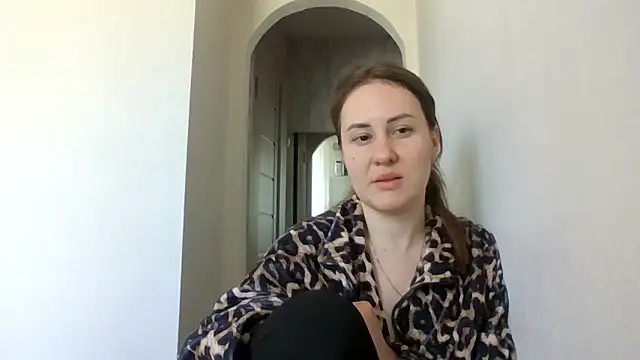 Snapshot of MeadowEyes chatting on May 3, 11:16 am MeadowEyes online show from May 3, 11:16 am