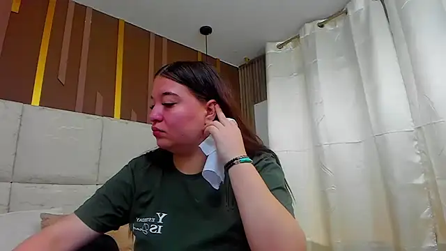 AmbarGills online show from March 4, 12:55 pm