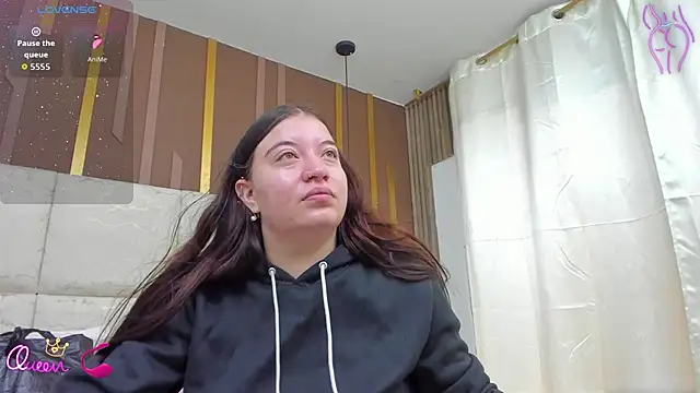 AmbarGills online show from April 5, 2:25 pm