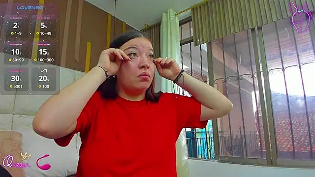 AmbarGills online show from April 8, 1:00 pm