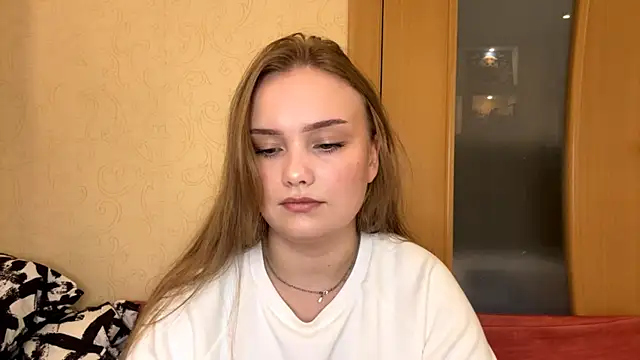 WillowSturiaIe online show from October 15, 10:04 am