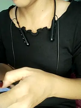 Snapshot of Royal_Shona chatting on October 11, 5:44 pm Royal Shona online show from October 11, 5:44 pm